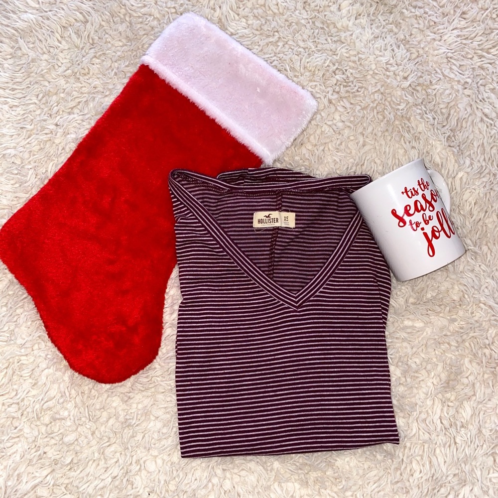 Hollister dark red maroon long sleeve shirt